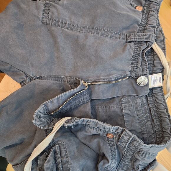 Y2K True Religion Shorts Size 38 Mens Cargo Grunge Skater Gray 11.5" Casual 00s - Picture 7 of 12